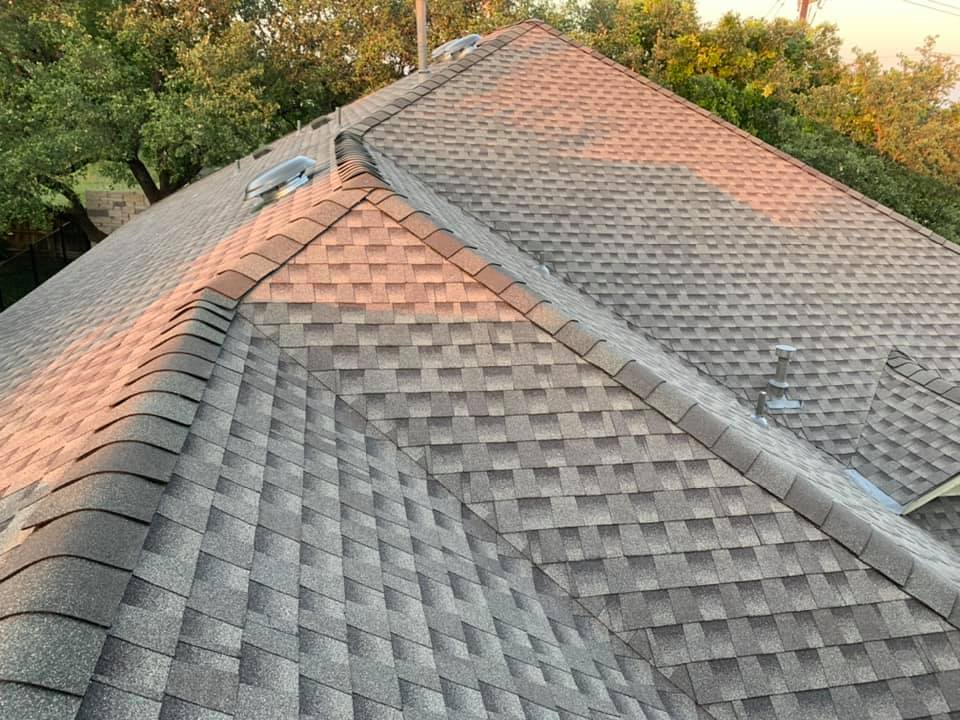 Completed roof installation with ridge detail by FRS roofing contractor in Central Texas